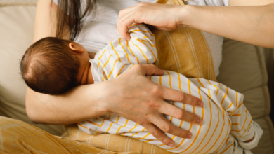 Yenidoğan Bebeklerde Emzirmenin Önemi Nedir1